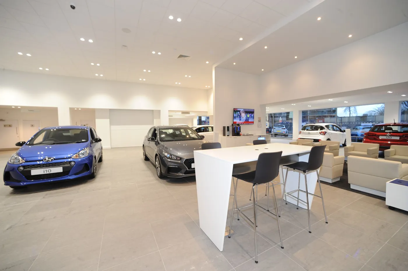 Hyundai Officially Opens Largest UK Dealership In Croydon