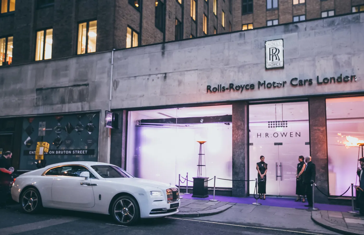 HR Owen celebrates luxury at Rolls Royce Phantom launch gallery