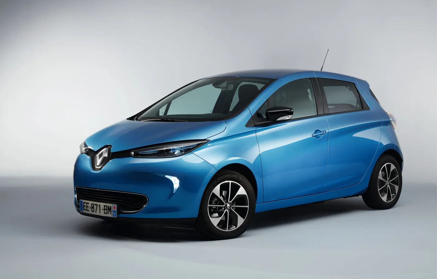 Renault Zoe with 250 mile range on sale in November