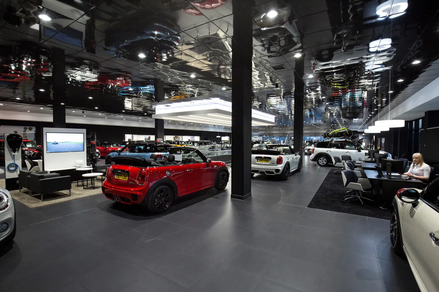 Sytner opens UK’s largest BMW and Mini dealership (gallery)