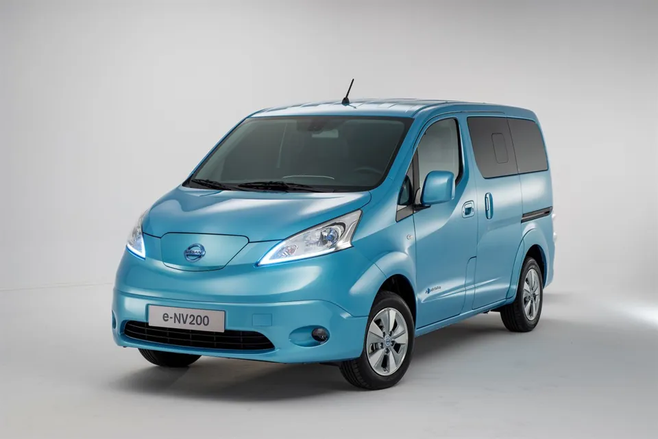 Nissan env200 leasing best sale