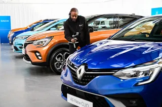 Groupe Renault UK's product 'gurus' complete vehicle tours via its new Virtual Showroom online retail platform