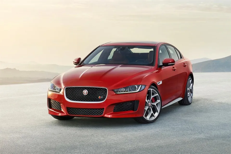 JaguarXE2015