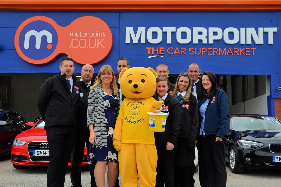 Motorpoint Widnes partners with Zoe’s Place charity 